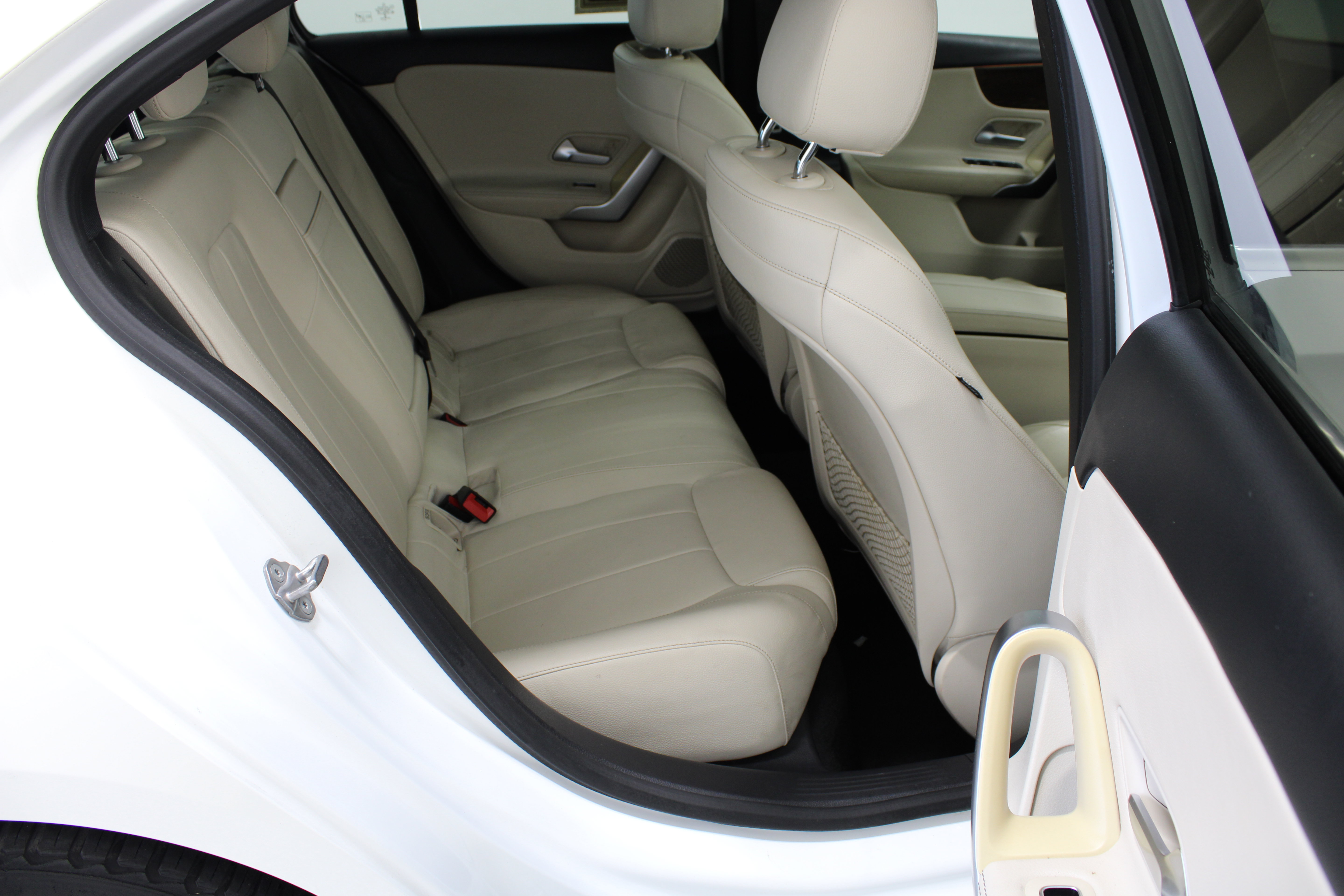 Used 2019 Mercedes-Benz A 220 image 35