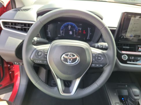 Used 2026 Toyota Corolla Cross LE w/ Moonroof Package FWD image 23
