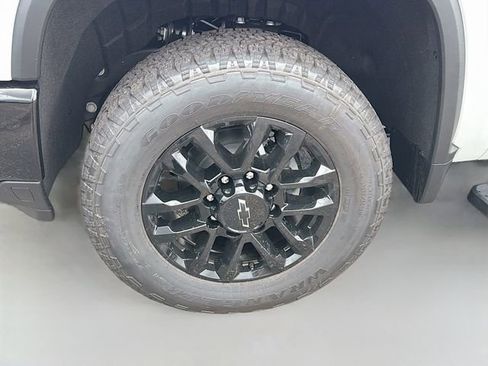 New 2026 Chevrolet Silverado 2500 Custom w/ Custom Blackout Package image 28