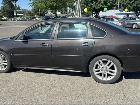 Used 2009 Chevrolet Impala LTZ FWD image 7
