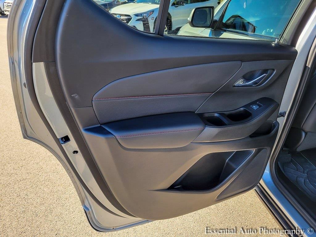 Used 2023 Chevrolet Traverse RS w/ LPO, Floor Liner Package AWD/4WD image 28