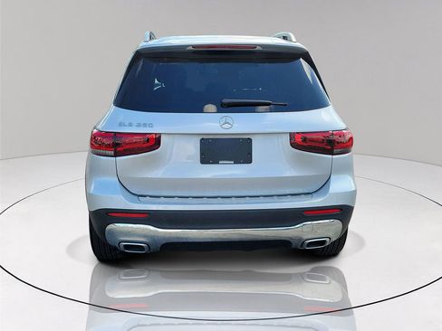Certified 2022 Mercedes-Benz GLB 250 image 5