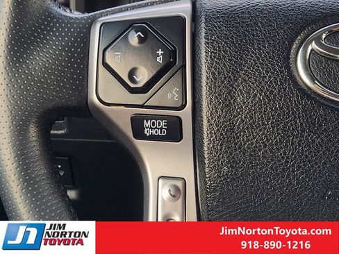 Used 2024 Toyota 4Runner SR5 AWD/4WD image 28