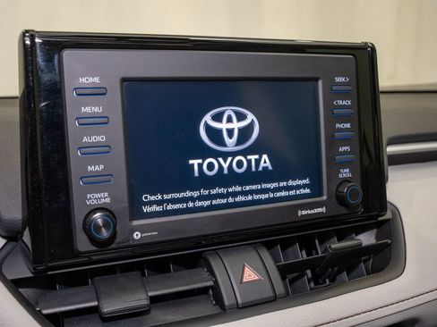 Used 2022 Toyota RAV4 XLE image 14