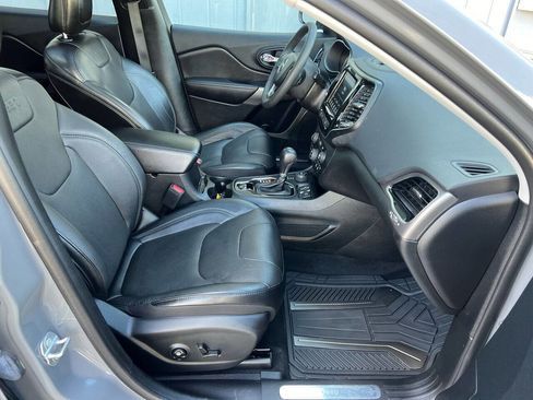 Used 2021 Jeep Cherokee Limited image 20