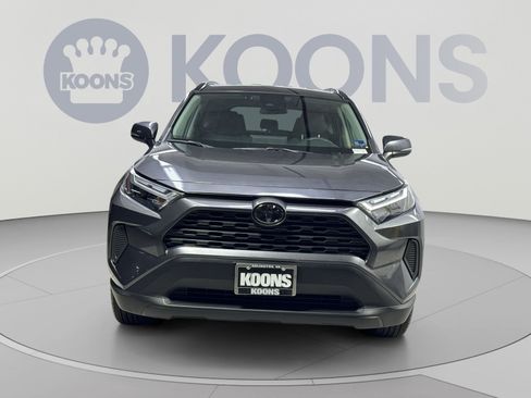Used 2025 Toyota RAV4 XLE AWD/4WD image 23