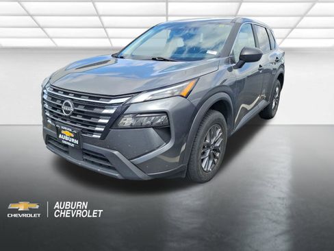 Used 2024 Nissan Rogue S AWD/4WD image 7