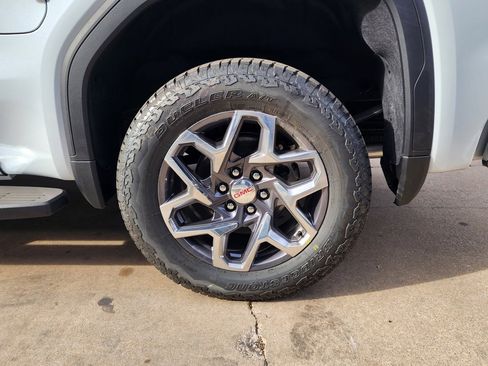 New 2026 GMC Sierra 1500 SLT w/ SLT Premium Plus Package image 52