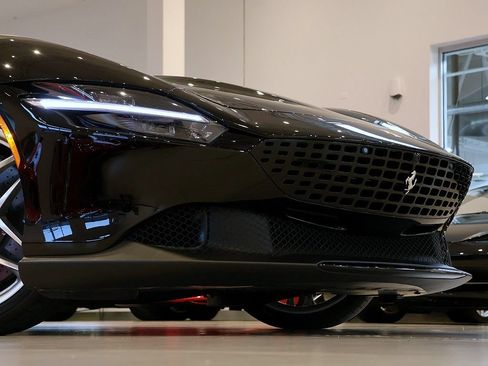 Certified 2025 Ferrari Roma Spider RWD image 53
