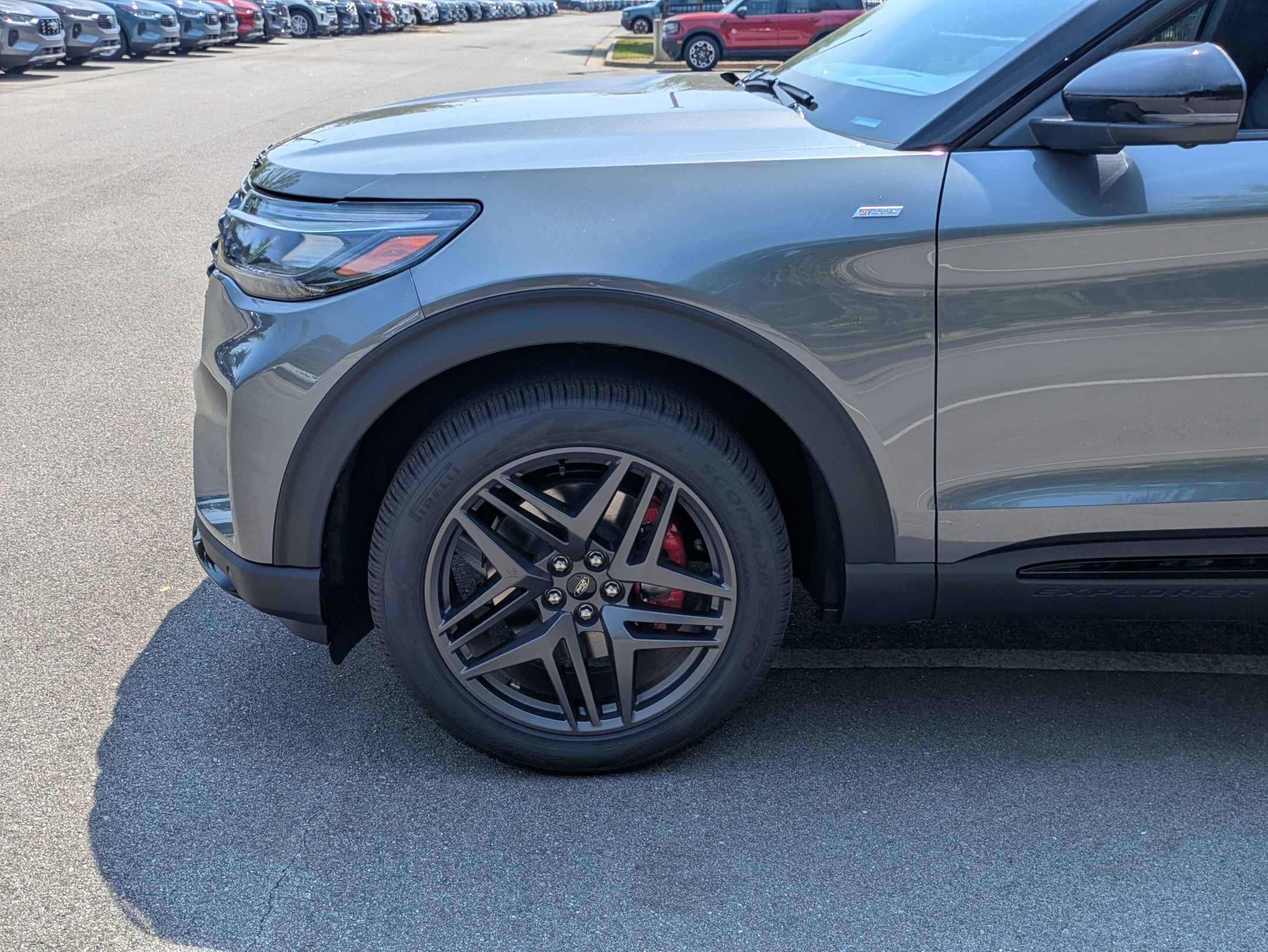 New 2026 Ford Explorer ST-Line w/ ST-Line Street Pack RWD image 11