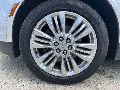 Used 2018 Cadillac XT5 Premium Luxury FWD image 9