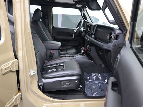 New 2026 Jeep Wrangler Unlimited Rubicon image 25