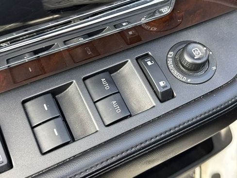 Used 2015 Lincoln Navigator 4WD image 22