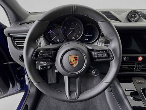 Certified 2025 Porsche Macan GTS image 15