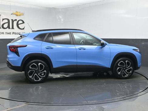 Used 2024 Chevrolet Trax RS w/ Driver Confidence Package FWD image 46