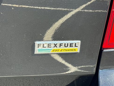 Used 2018 Dodge Grand Caravan SE w/ UConnect Hands-Free Group image 13