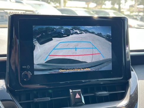 Used 2024 Toyota Corolla LE FWD image 27
