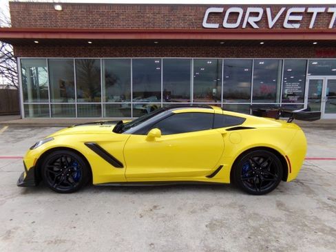 Used 2019 Chevrolet Corvette ZR1 image 8