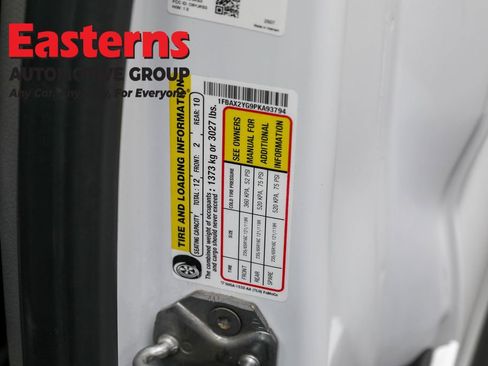 Used 2023 Ford Transit 350 XLT image 31