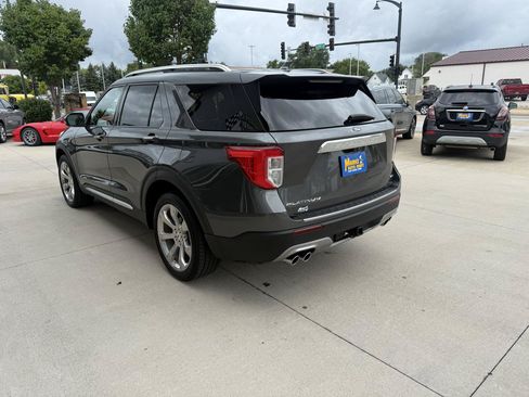 Used 2020 Ford Explorer Platinum w/ Premium Technology Package AWD/4WD image 4
