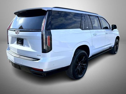 Certified 2023 Cadillac Escalade ESV Sport Platinum image 5