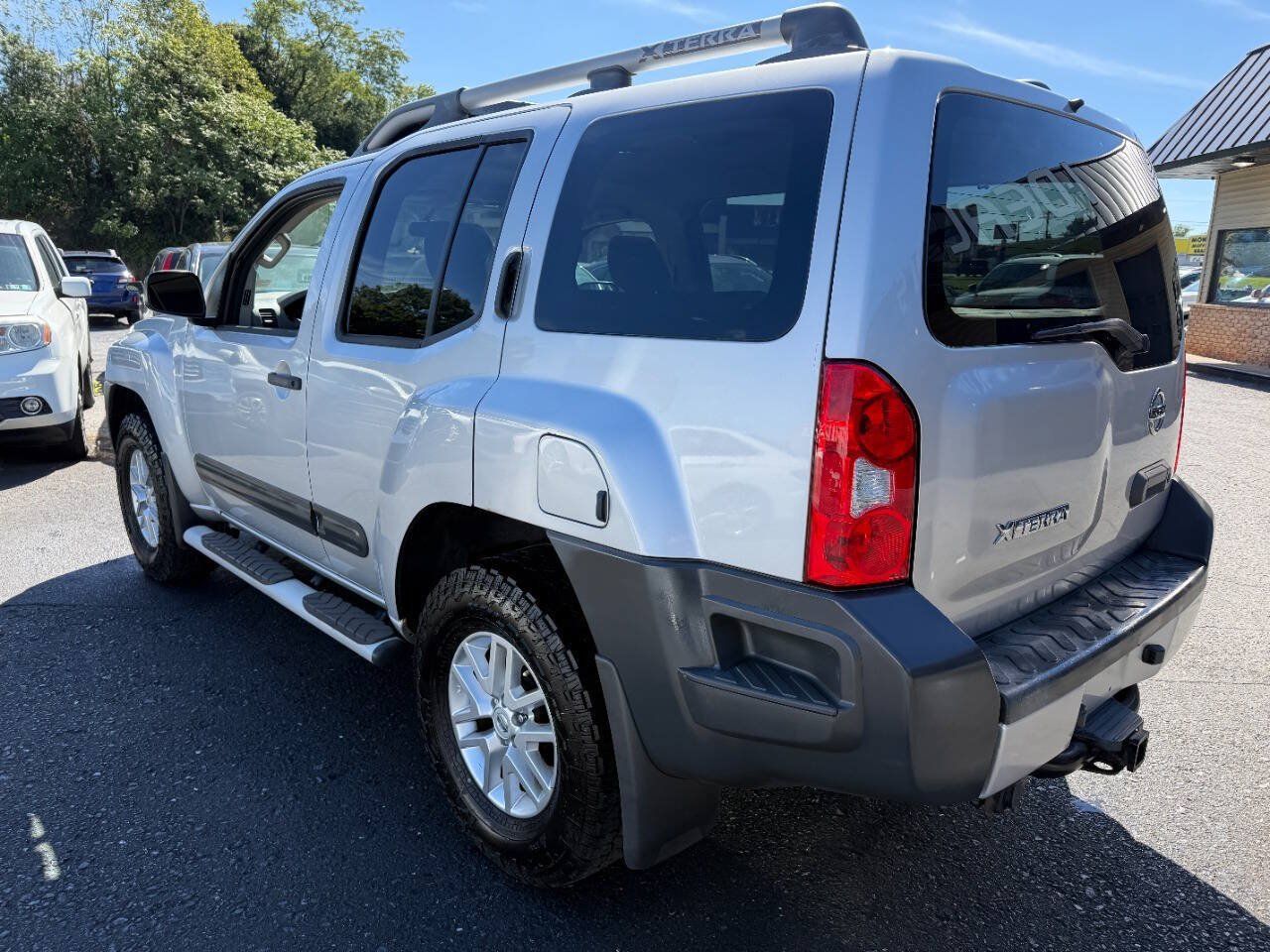 Used 2015 Nissan Xterra S w/ Value Package AWD/4WD image 7