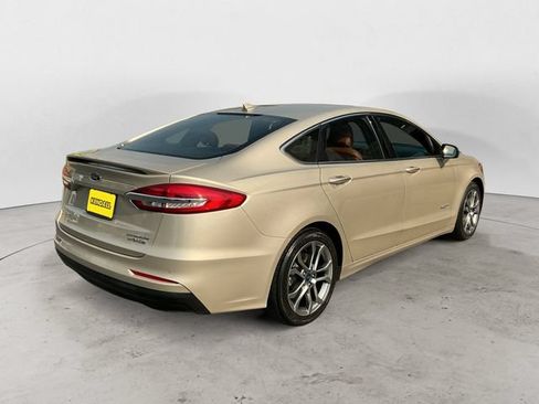 Used 2019 Ford Fusion Titanium FWD image 5