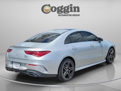 Used 2022 Mercedes-Benz CLA 250 image 3
