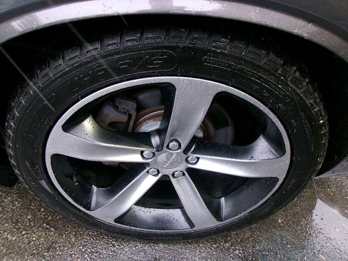 Used 2015 Dodge Challenger R/T image 7