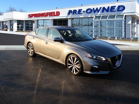 Used 2019 Nissan Altima 2.0 Platinum image 1