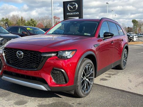 New 2025 MAZDA CX-70 Plug-In Hybrid w/ Premium Pkg image 2