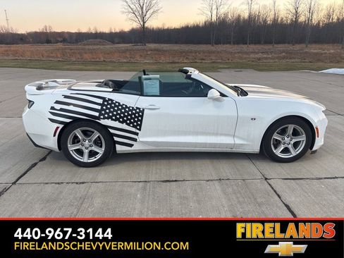 Used 2018 Chevrolet Camaro LT image 7