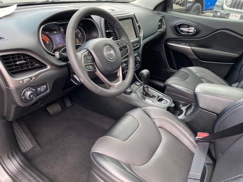 Used 2022 Jeep Cherokee Latitude Lux w/ Sun & Sound Group AWD/4WD image 13