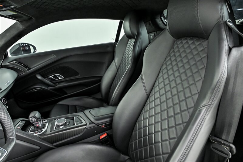 Used 2017 Audi R8 V10 plus AWD/4WD image 21