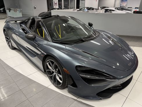 Used 2020 McLaren 720S Spider RWD image 5