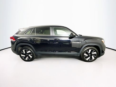 Used 2025 Volkswagen Atlas Cross Sport SE image 10