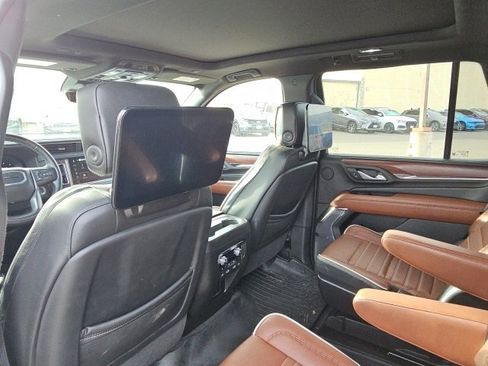Used 2024 GMC Yukon Denali Ultimate image 6