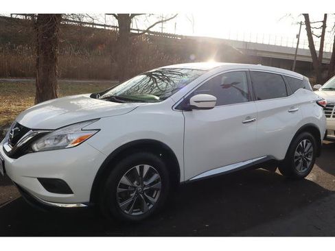 Used 2017 Nissan Murano S w/ Navigation Package image 2