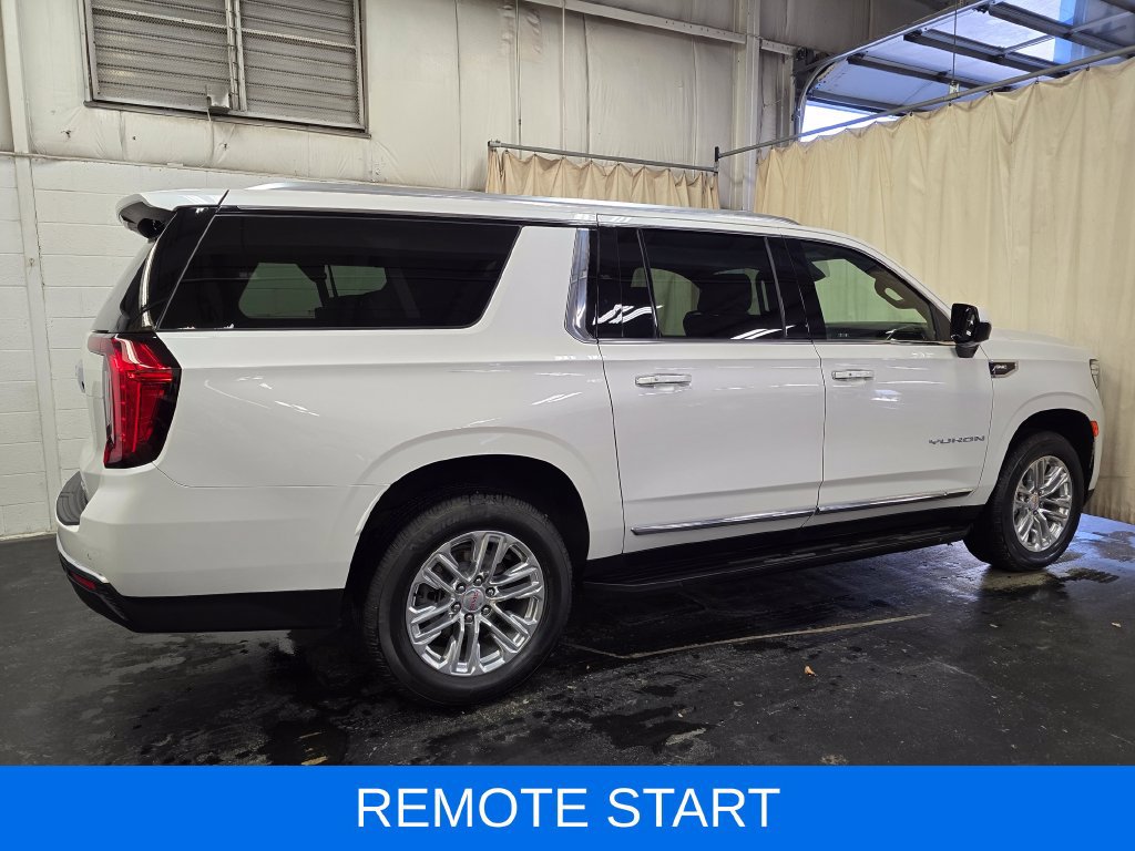 Used 2023 GMC Yukon XL SLT AWD/4WD image 7