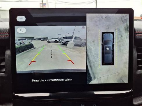 Used 2022 Ford Expedition Max Limited image 11