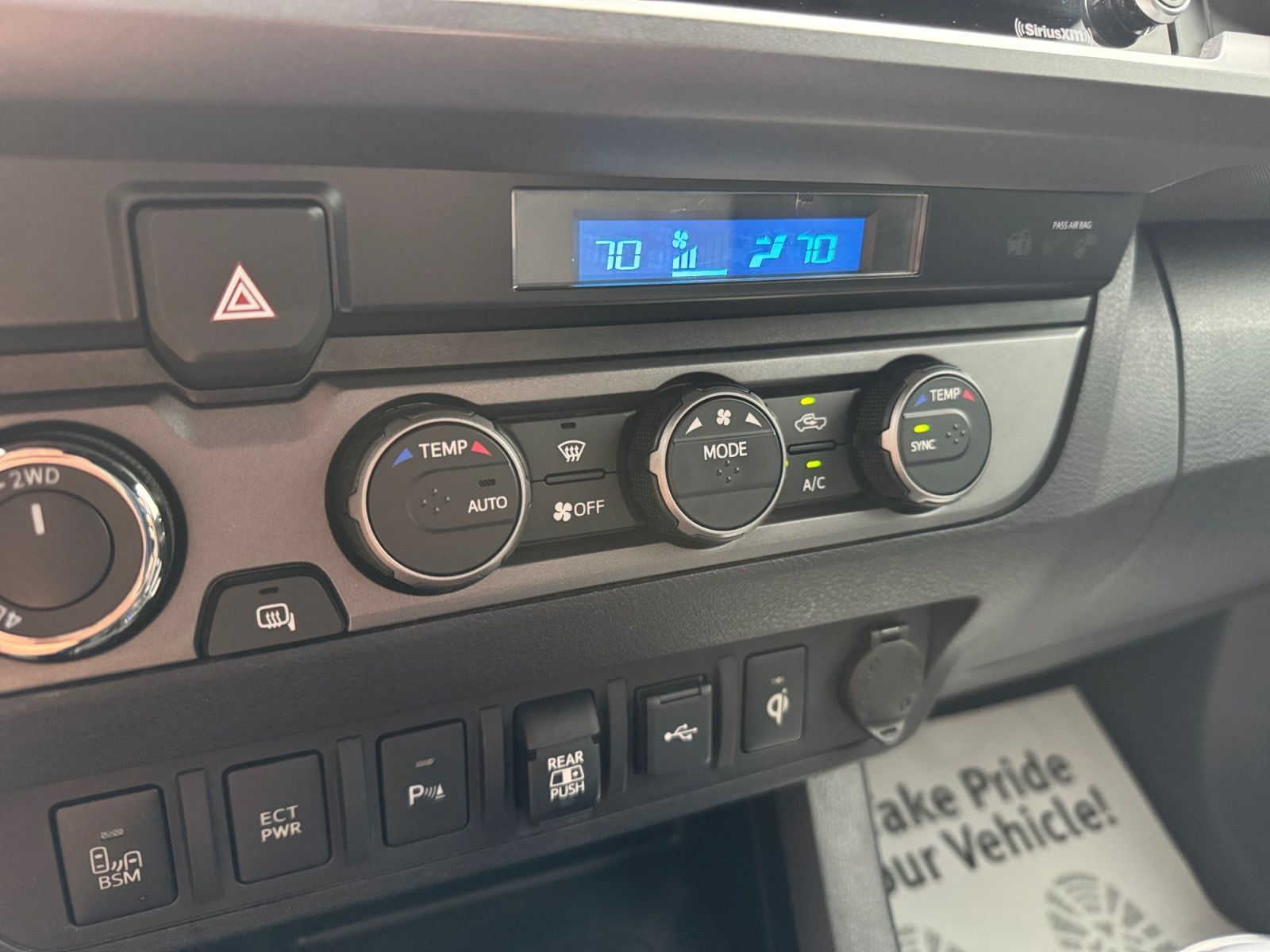 Used 2021 Toyota Tacoma TRD Off-Road w/ Technology Package AWD/4WD image 19