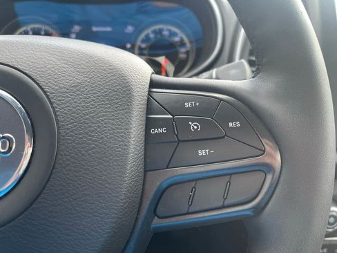 Used 2022 Jeep Cherokee Trailhawk w/ Trailer Tow Group image 24