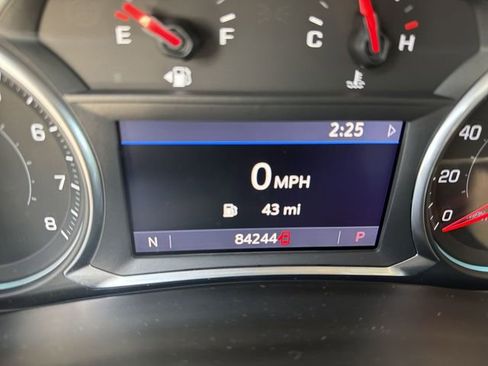 Used 2019 Chevrolet Equinox Premier image 17