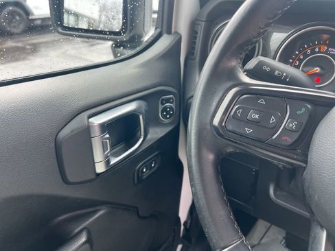 Used 2019 Jeep Wrangler Unlimited Sport image 19