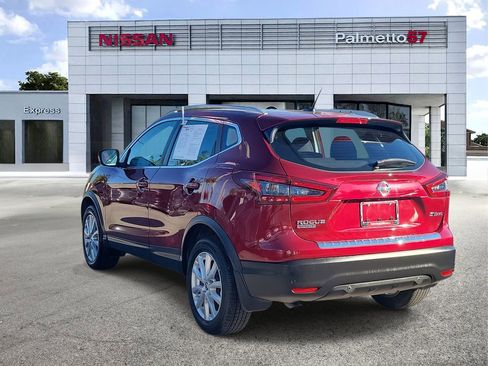 Certified 2022 Nissan Rogue Sport SV image 4