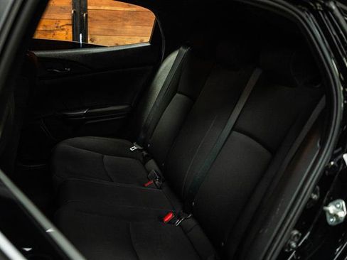 Used 2018 Honda Civic Sport image 10