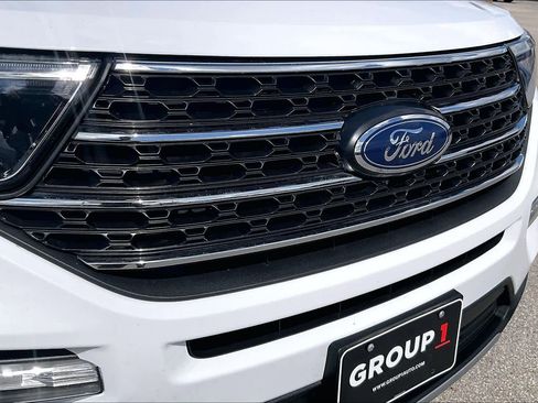 Used 2022 Ford Explorer XLT w/ Equipment Group 202A image 29