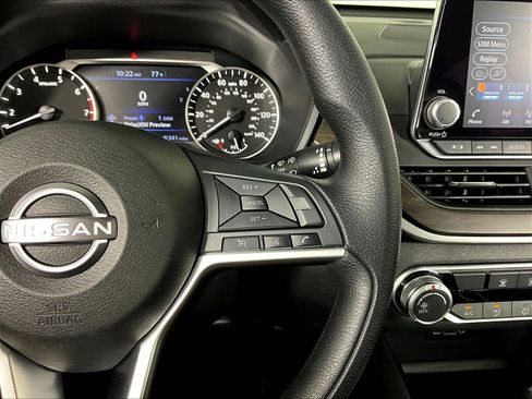 Certified 2024 Nissan Altima 2.5 SV FWD image 12