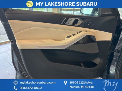 Used 2021 BMW X5 xDrive40i w/ Premium Package AWD/4WD image 17