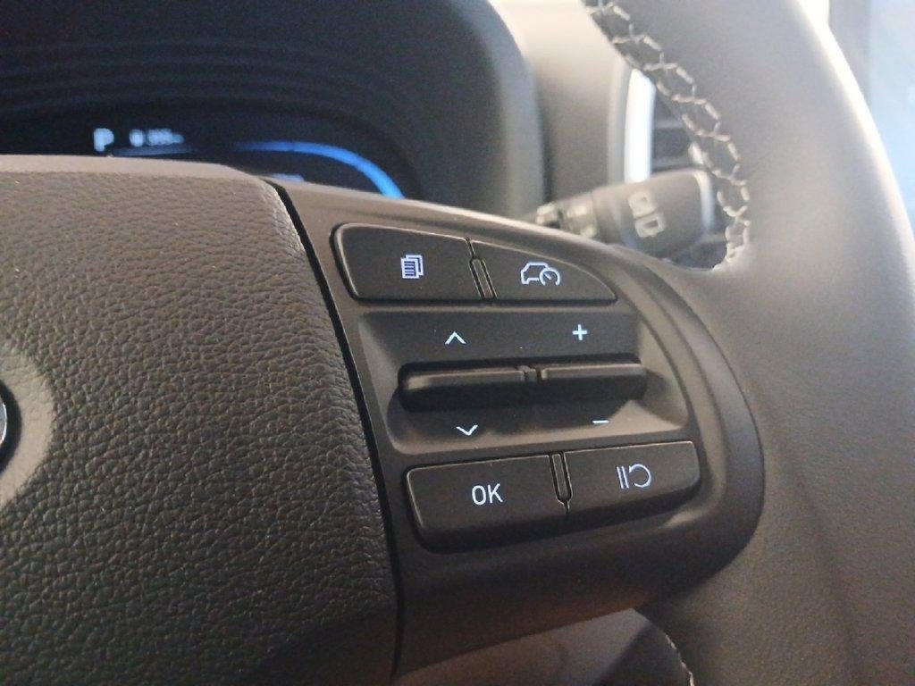 New 2026 Hyundai Venue SEL FWD image 11